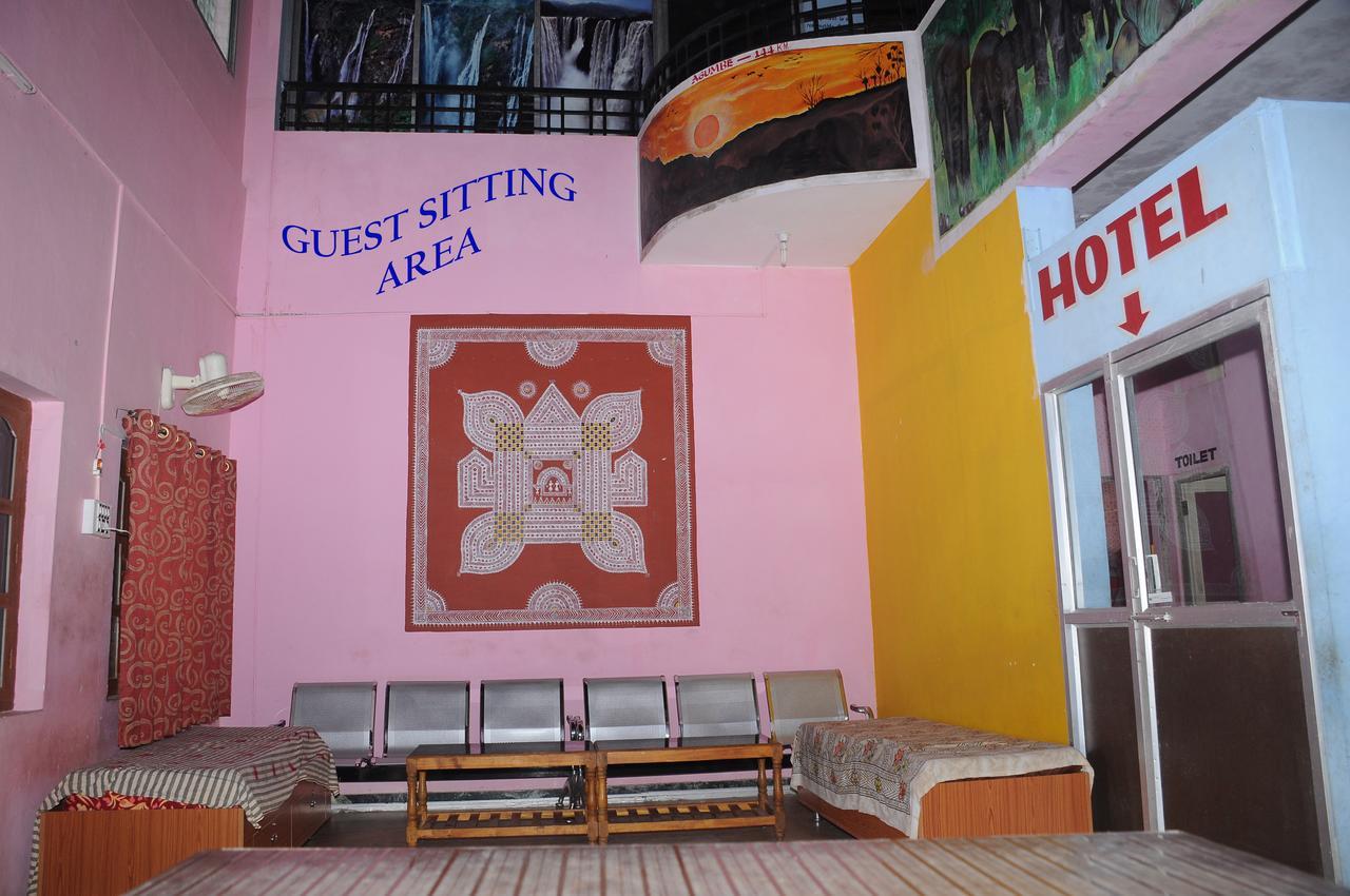 Prakruthi Yatri Nivas Hotel Māvingundi Екстериор снимка